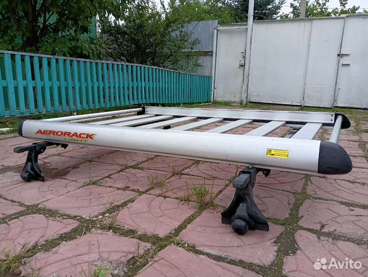 Багажник на крышу автомобиля