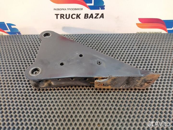 81416505030 Кронштейн бампера левый Man TGX