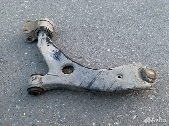 Рычаг перед. Левый mazda 3 bk