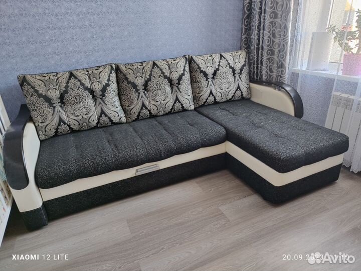 Угловой диван бу