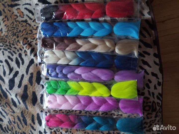 Канекалон- хвосты