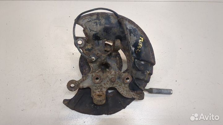 Ступица (кулак, цапфа) левая передняя BMW 3 E36