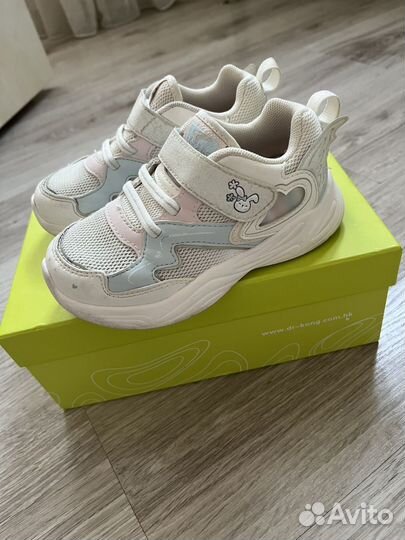 Кроссовки Dr.Kong на девочку 26 размер