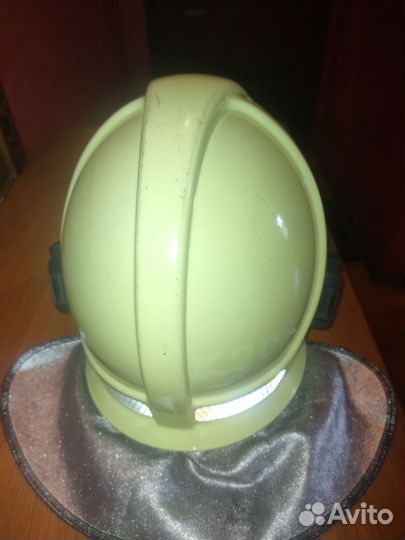 Каска пожарного