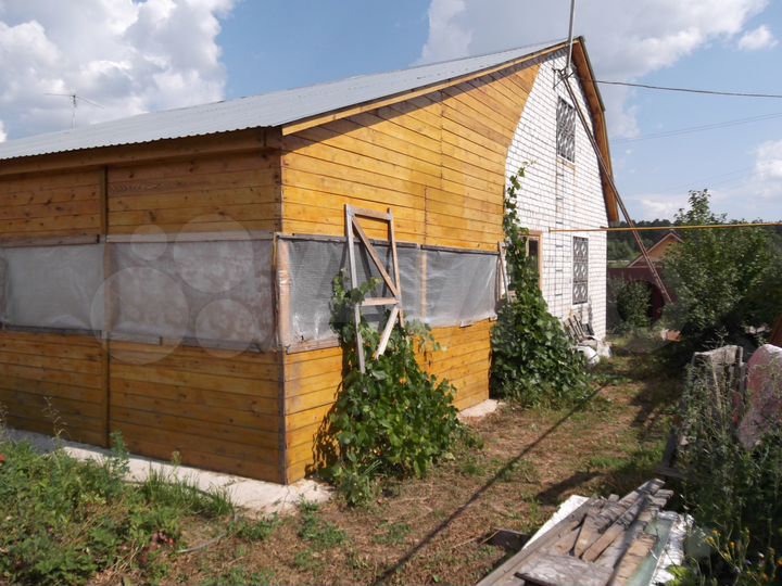 Дача 40 м² на участке 10 сот.