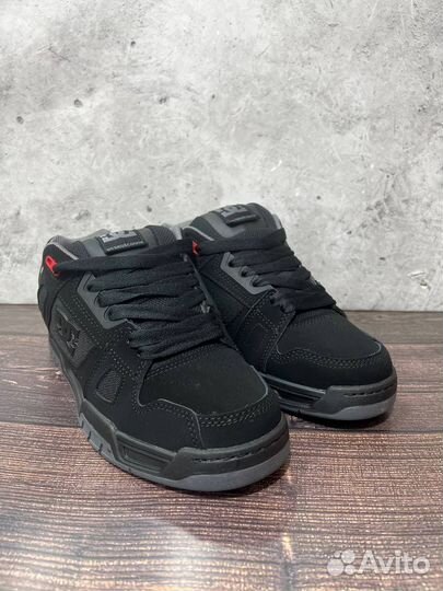 Кроссовки DC Shoes