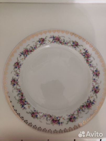 Тарелка диаметр 27см две штуки