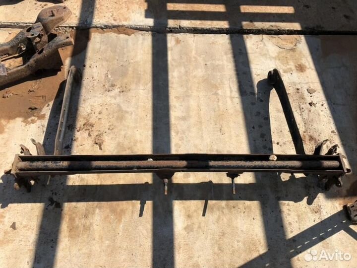 Балка задняя Nissan Maxima a33