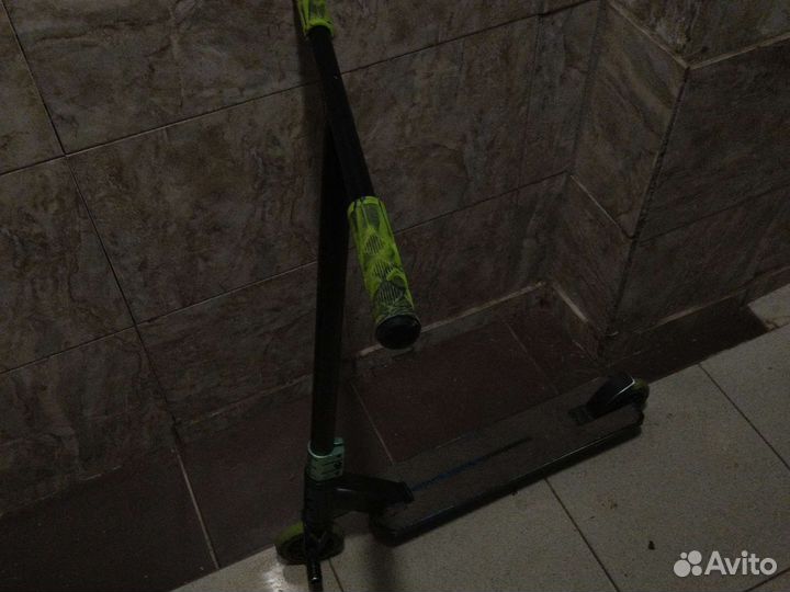 Трюковой самокат explore