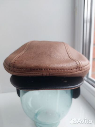 Мужская кожаная кепка демисезонная