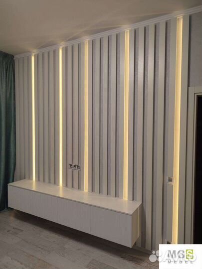 Подвесная TV тумба + реечный декор