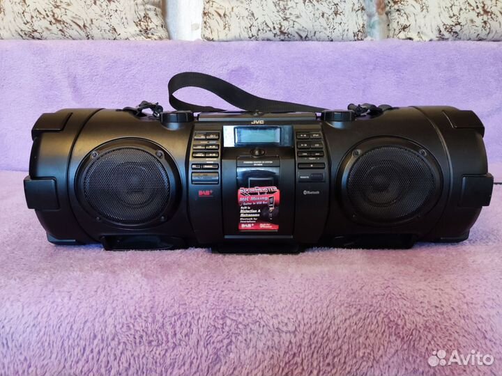 Магнитола JVC BoomBlaster RV-NB90B