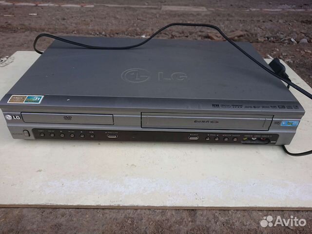 CD VHS плеер LG