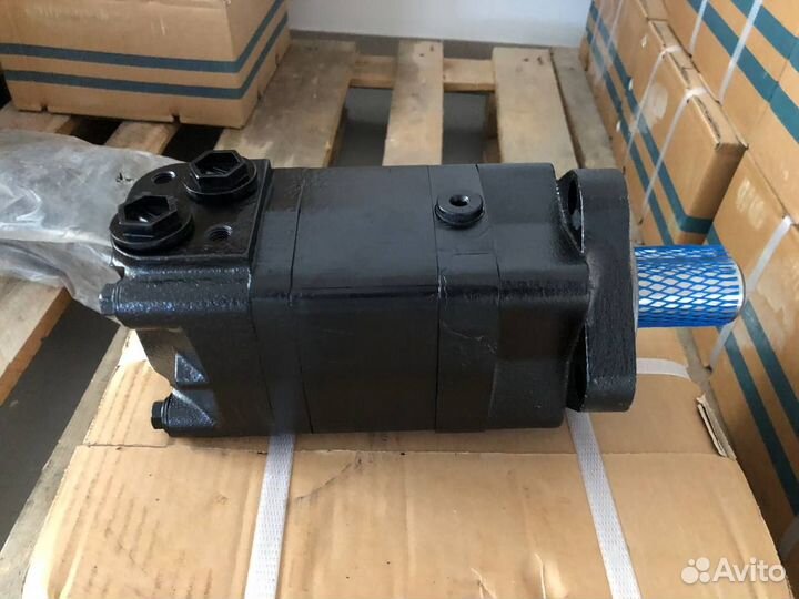 Гидромотор мгп-400 BMS-400 (вал d-32 шпонка)