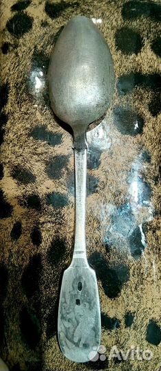 Серебряная чайная ложечка