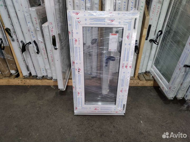 Окно 90 * 60 см