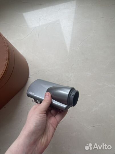 Выпрямление насадки на стайлер Dyson