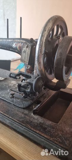 Раритетная швейная машина