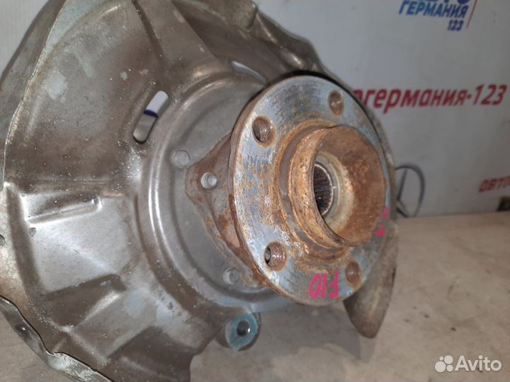 Ступица задняя правая Bmw 5 Series F10 2011