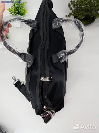 Спорт и мода: сумка Tommy Hilfiger