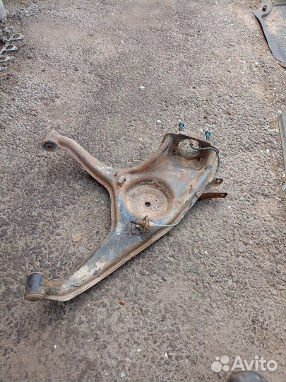 Рычаг подвески задний правый Ford Sierra MK1