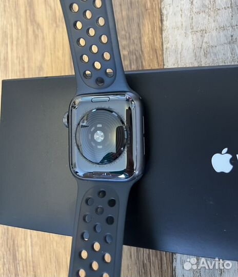 Apple Watch SE 1th Gen Nike 40 mm Space Gray