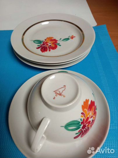 Фарфоровая посуда,блюдца,чашки,пары СССР