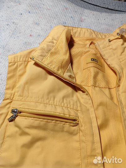 Жилетка женская 46 р., Cecil