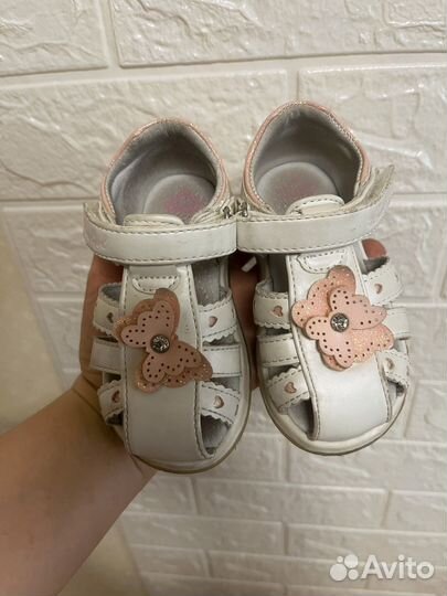 Сандалии для девочки 21 размер