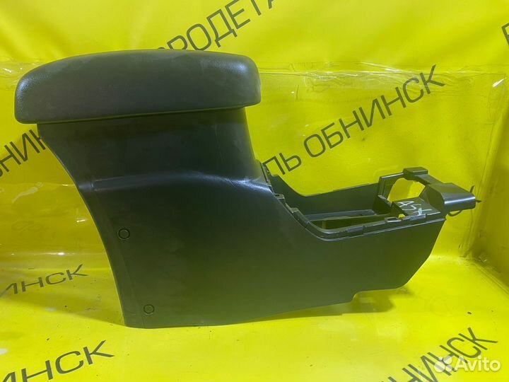 Подлокотник Митцубиси ASX