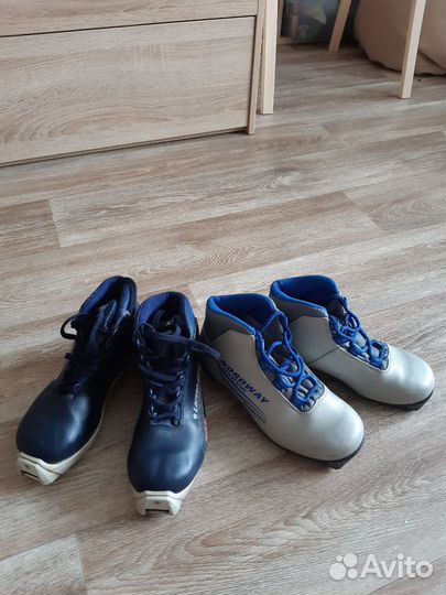 Лыжные ботинки