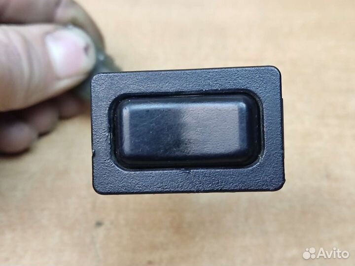 Кнопка багажника, Mazda 626 GD