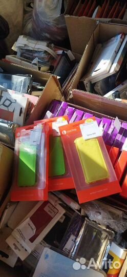 Чехлы и защитные стекла на разные телефоны