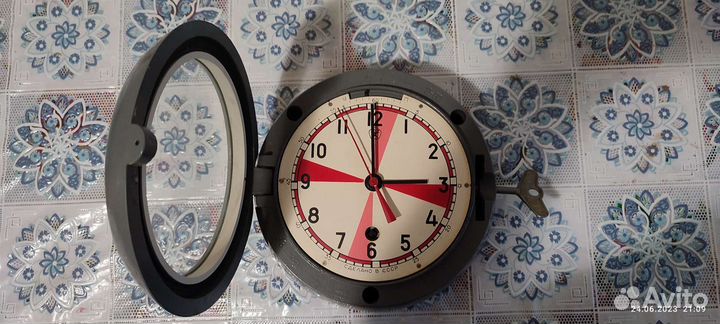 Часы корабельные судовые морские