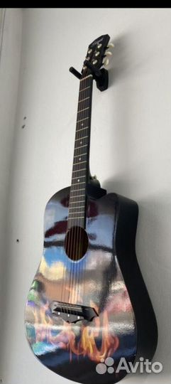 Акустическая гитара
