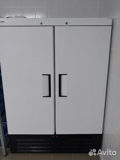 Холодильник новый /Полюс