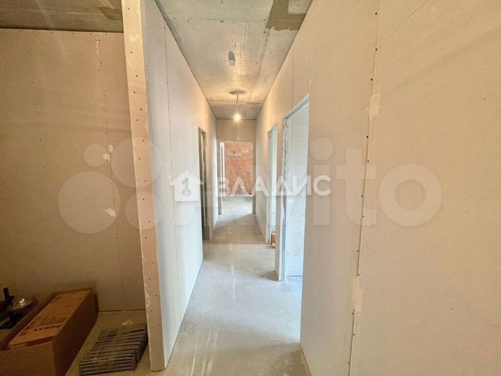 3-к. квартира, 93,3 м², 4/7 эт.