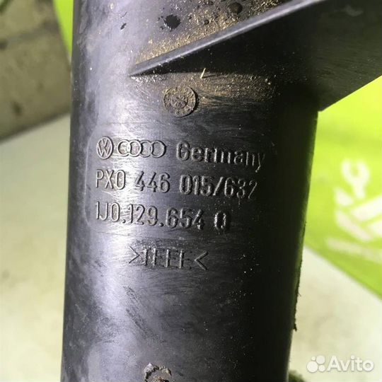 Патрубок воздушного фильтра Сеат Толедо 2