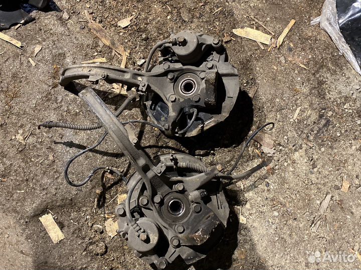 Кулак поворотный передний mitsubishi galant 8