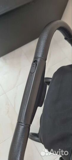 Прогулочная коляска новая