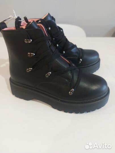 Ботинки новые cropp 39, 40