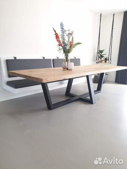 Стол обеденный в стиле лофт