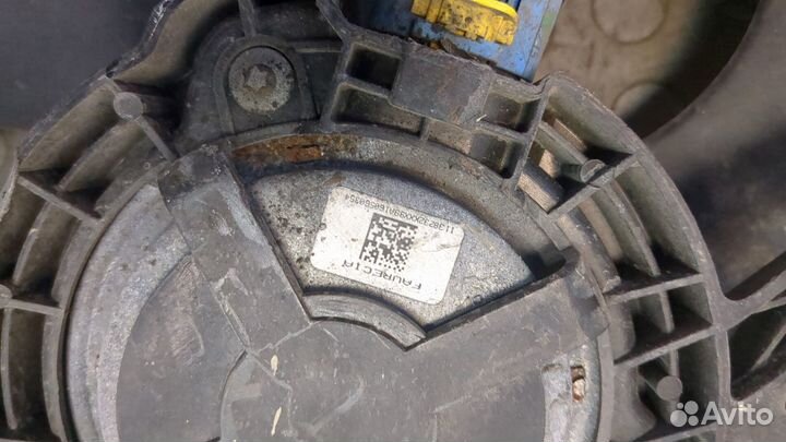 Вентилятор радиатора Renault Trafic, 2016