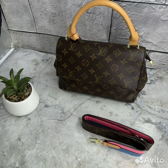 Сумка Louis Vuitton женская