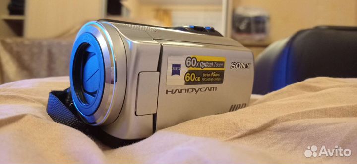 Видеокамера Sony SR47