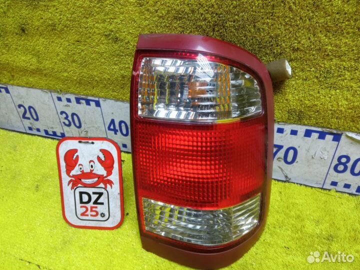 Стоп-сигнал задний правый Nissan Terrano/Terrano
