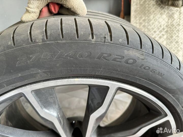 Pirelli P Zero 245/45 R20 и 275/40 R20