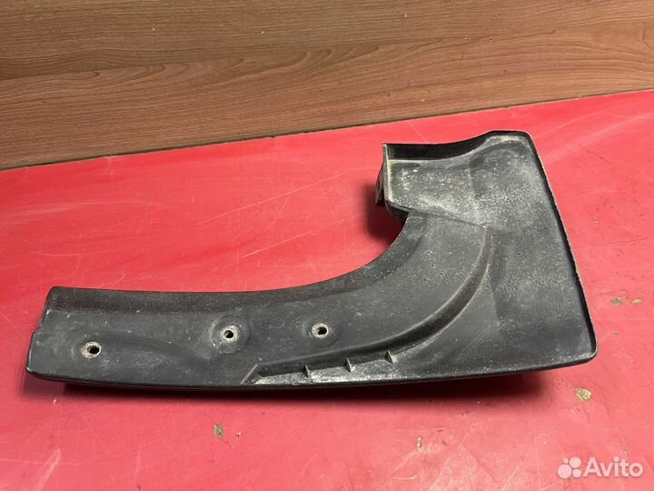 Брызговик задний правый Toyota RAV 4 2013-2019 рав