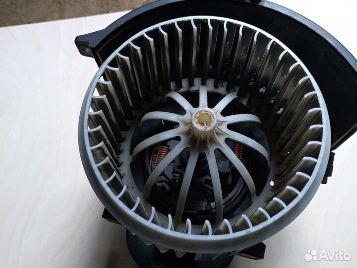 Электровентилятор печки