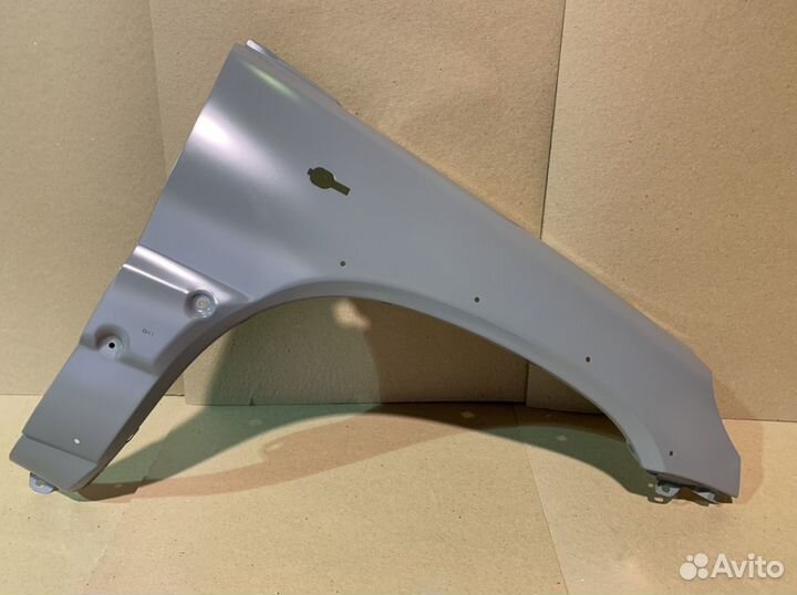 Крыло переднее правое Chevrolet Niva Berton
